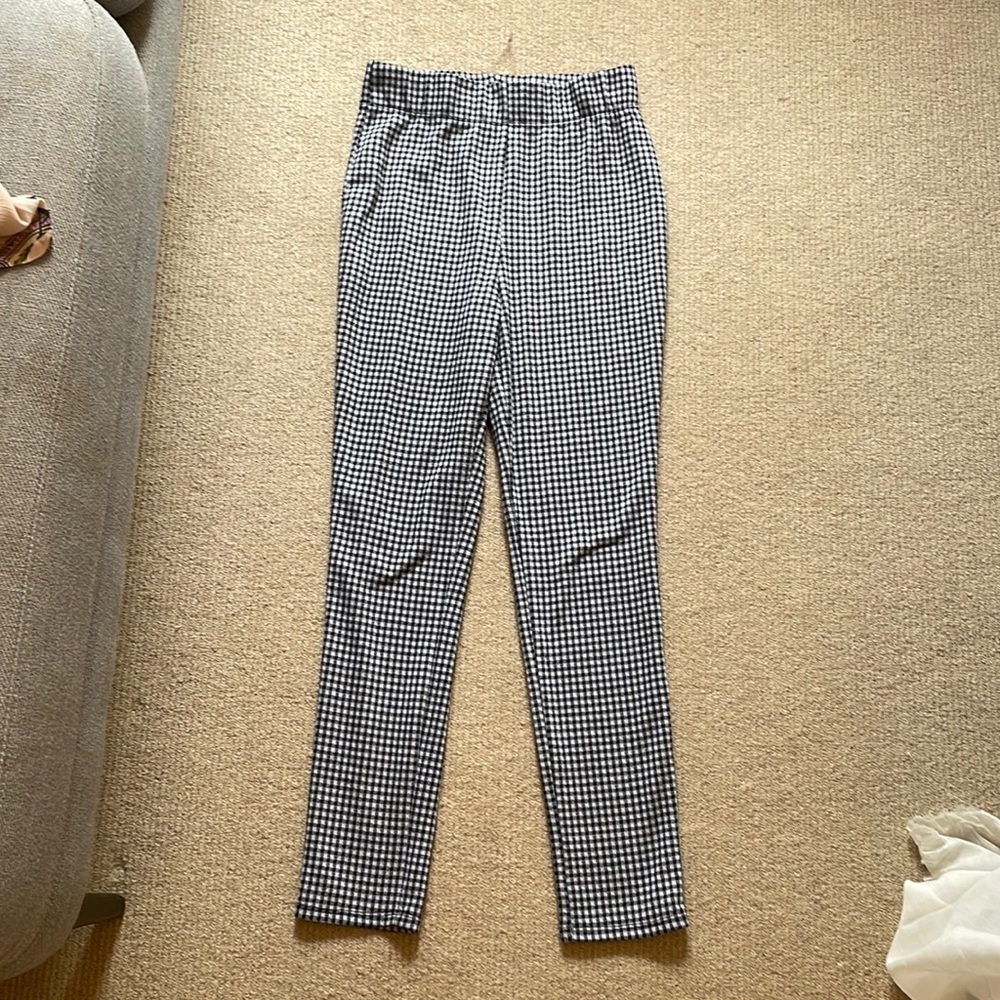 Gingaham black and white pants